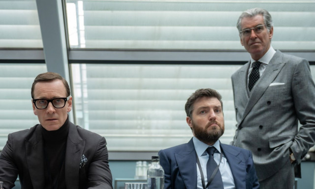 Στίβεν Σόντερμπεργκ: Σκηνοθετεί το κατασκοπικό δράμα «Σκιές στο σκοτάδι»