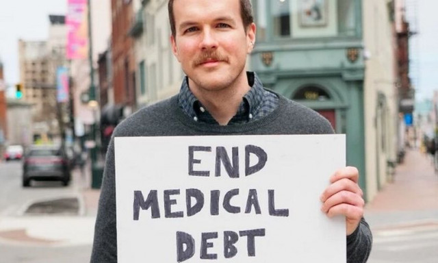 ΗΠΑ: ΜΚΟ «έσβησε» ιατρικά χρέη ύψους 1,9 εκατομμυρίων δολαρίων για 1.500 άτομα