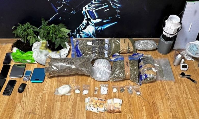 Εξαρθρώθηκε συμμορία εμπόρων ναρκωτικών - Τρεις συλλήψεις, τι εντόπισε η ΕΛ.ΑΣ.