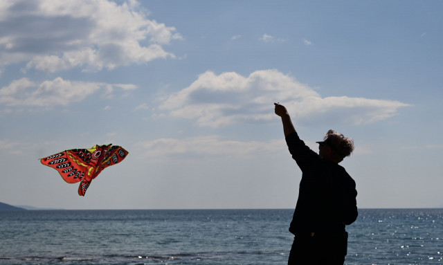 Καιρός - Κολυδάς: Βροχές την Καθαρά Δευτέρα