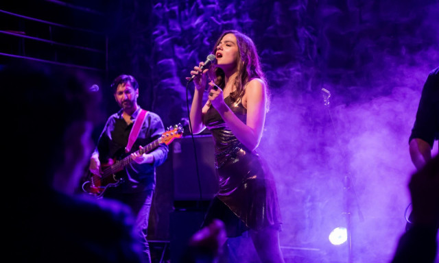 Σταυρός του Νότου: Η Alexandra Sieti με τραγούδια - εκπλήξεις