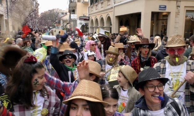 Κέρκυρα: Φαντασία, χιούμορ και αστείρευτο κέφι στο καρναβάλι του νησιού