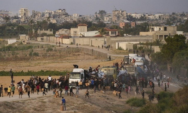 Ισραήλ: Ανεστάλη η είσοδος ανθρωπιστικής βοήθειας στη Γάζα