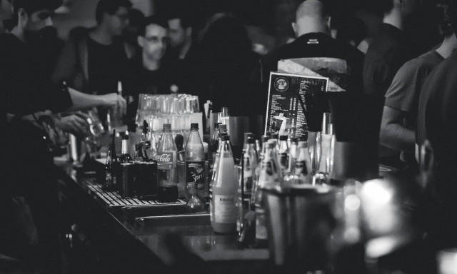 Βέλγιο: Τουλάχιστον 41 γυναίκες ναρκώθηκαν και κακοποιήθηκαν σε μπαρ