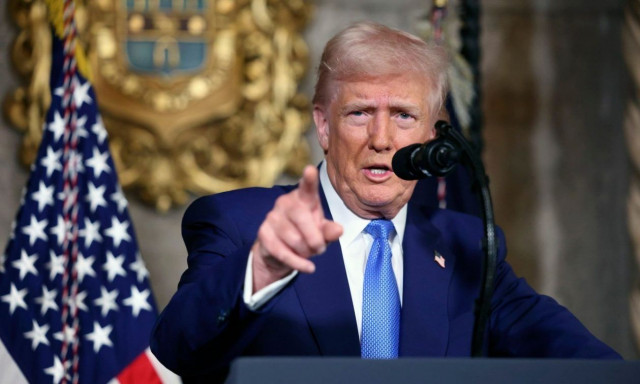 ΗΠΑ - Κίνα: Ο Τραμπ αυξάνει σε 20% τους δασμούς σε κινεζικά προϊόντα