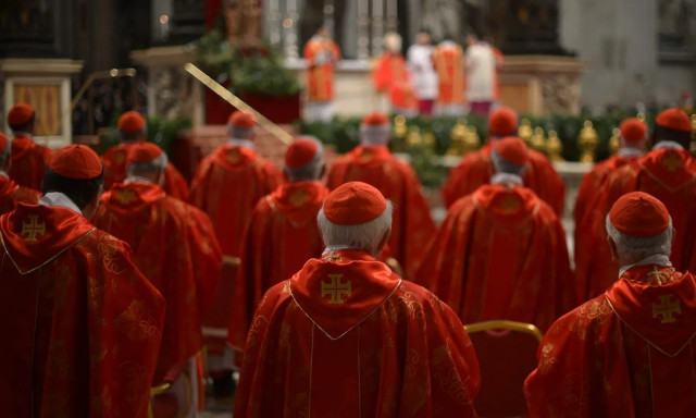 Κονκλάβιο: Η οσκαρική ταινία με το «προφητικό» σενάριο για τη διαδοχή του Πάπα