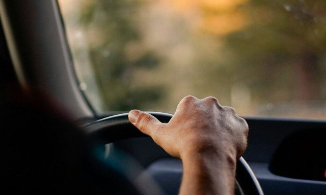 Οδήγηση σε μεγάλη ηλικία: Πότε πρέπει ένας ηλικιωμένος να αφήσει το τιμόνι