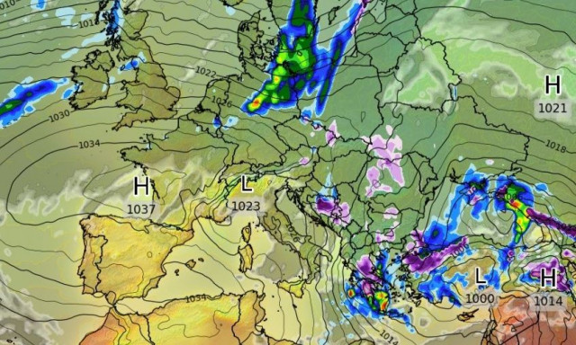 Καιρός: Η άνοιξη φτάνει αλλά δεν θα κρατήσει για πολύ - Πότε «βλέπει» αλλαγή το GFS