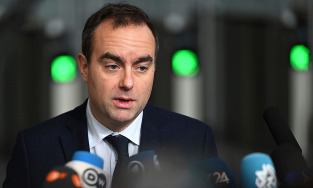 Γαλλία: Ο υπουργός Άμυνας κατήγγειλε «επικίνδυνη συμπεριφορά» ρωσικού αεροσκάφους προς γαλλικό drone