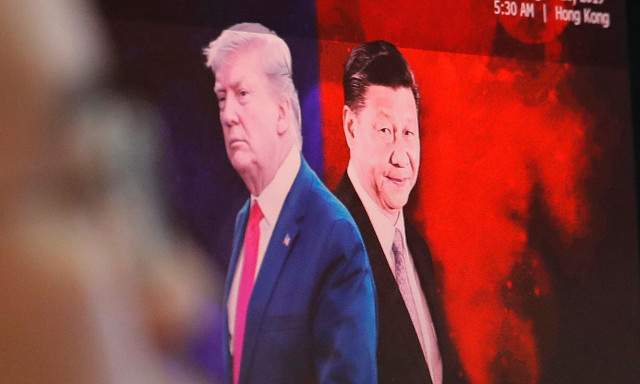 Η Κίνα απειλεί την Αμερική με «κάθε είδους πόλεμο μέχρι τέλους», καθώς τίθενται σε ισχύ οι δασμοί