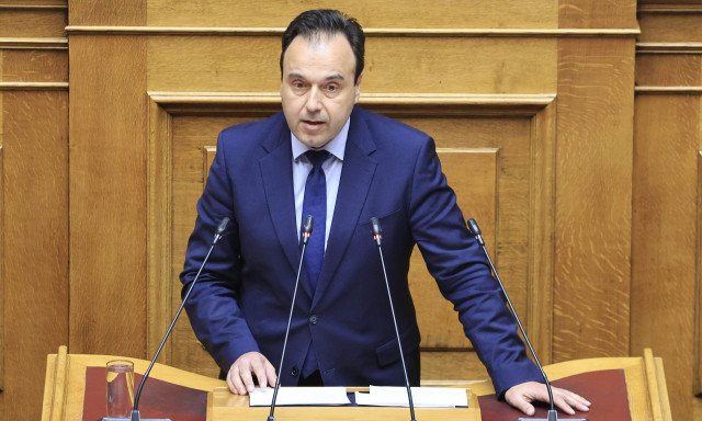 Παπαστεργίου εναντίον αντιπολίτευσης για Τέμπη: Καθημερινά κυκλοφορούν θεωρίες και καταρρίπτονται