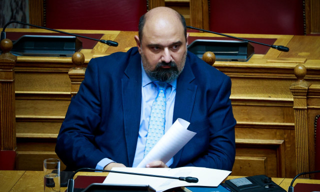 Τι απαντά η κυβέρνηση για email «βόμβα» Τριαντόπουλου, Γεραπετρίτη, Σκέρτσου