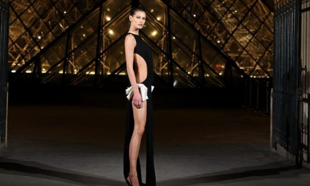 Ανθή Φακιδάρη: Μάγεψε στο glamorous dinner gala του Μουσείου του Λούβρου