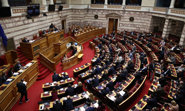 Τέμπη: 6 ερωτοαπαντήσεις για το τι ισχύει με την προανακριτική επιτροπή