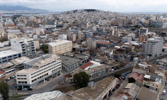 ΕΝΦΙΑ 2025: Έτοιμα τα «ραβασάκια» - Πότε πληρώνεται η πρώτη δόση - Ποιοι δικαιούνται έκπτωση