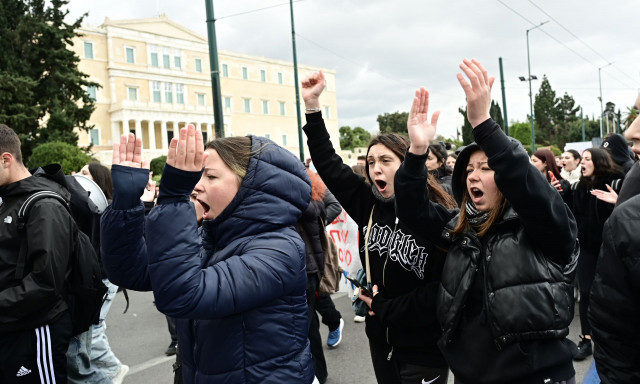Τέμπη: Νέες συγκεντρώσεις σε Αθήνα και Θεσσαλονίκη – Μεγάλη συναυλία στο Σύνταγμα στις 19:00
