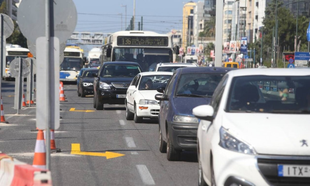 Κίνηση: Σοβαρό τροχαίο ατύχημα στη Λεωφόρο Συγγρού - Συγκρούστηκε αυτοκίνητο με μοτοσικλέτα