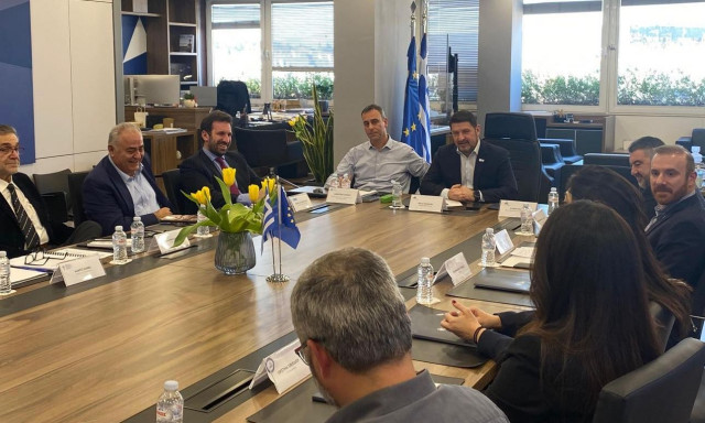 Νίκος Χαρδαλιάς: 100 εκατ. ευρώ από την Περιφέρεια Αττικής για τη στήριξη 1.800 μικρών επιχειρήσεων