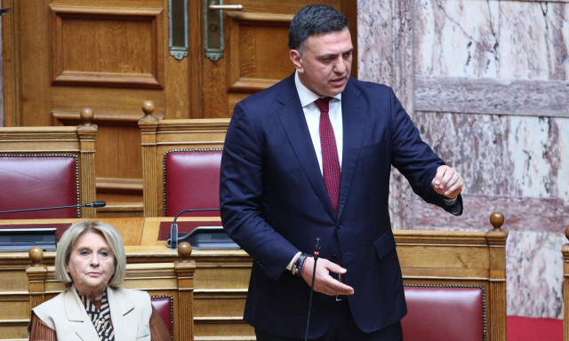 Χοντρός καβγάς για την πυρονόμο: «Με φόρα» η πρώτη σημερινή κόντρα στη Βουλή