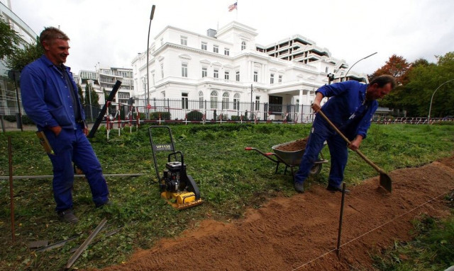 ΗΠΑ: Βάζουν λουκέτο σε ευρωπαϊκά προξενεία και «ψαλιδίζουν» το Στέιτ Ντιπάρτμεντ