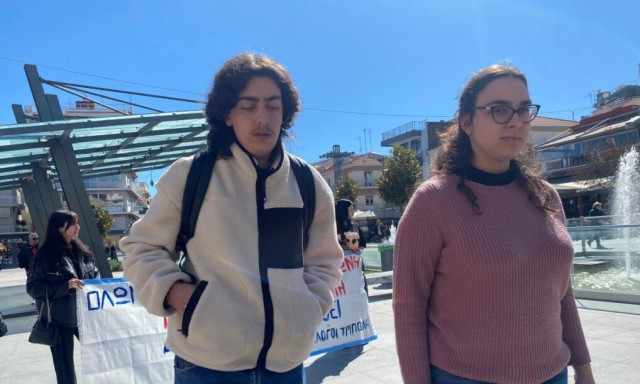 Τρίπολη: Συγκέντρωση μαθητών και φοιτητών για τα Τέμπη στην πλατεία Πετρινού