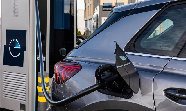 Οι μπαταρίες των ηλεκτρικών αυτοκινήτων έχουν μικρές απώλειες