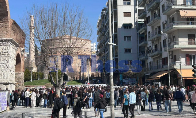Θεσσαλονίκη: Πορεία για την Παγκόσμια Ημέρα της Γυναίκας στο κέντρο της πόλης
