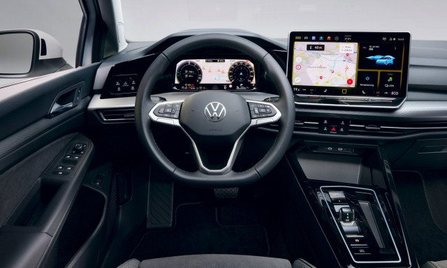 Η VW φέρνει πίσω τους φυσικούς διακόπτες