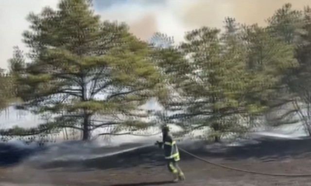 Σε κατάσταση έκτακτης ανάγκης η Νέα Υόρκη: «Εφιάλτης» με τις ανεξέλεγκτες πυρκαγιές