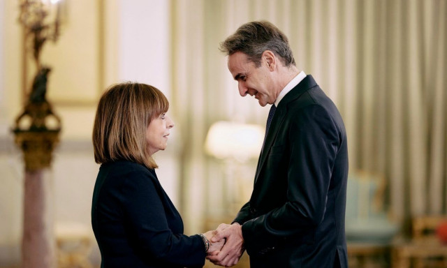 Συνάντηση Μητσοτάκη-Σακελλαροπούλου το μεσημέρι της Δευτέρας