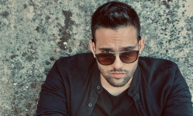 Ο Νεκτάριος Γιαννακόπουλος ετοιμάζει νέο τραγούδι με τίτλο «Σαββατόβραδο»