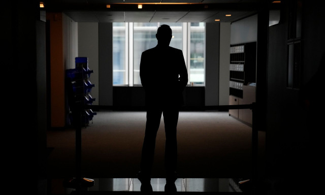 Έρευνα: Το ένα τρίτο των εργοδοτών στη Βρετανία παρακολουθεί τους εργαζομένους του