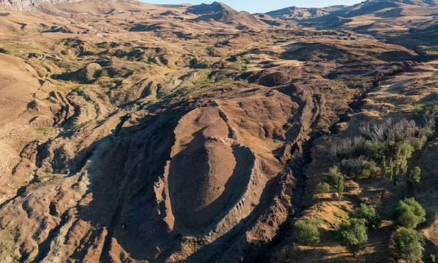 Βρέθηκε η Κιβωτός του Νώε; Η αλήθεια για την ανακάλυψη στην Τουρκία που σόκαρε τον πλανήτη