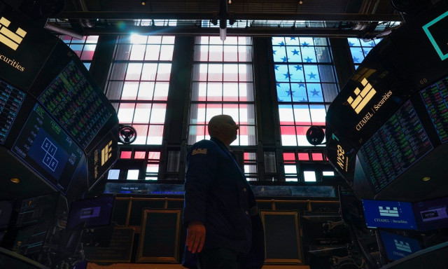 Χωρίς αντίδραση η Wall Street παρά τη συμφωνία ΗΠΑ-Ουκρανίας