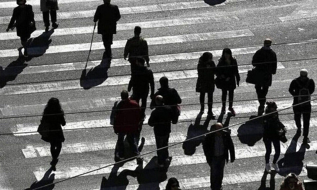 Απόφαση - «βόμβα»: Σύνταξη σε άνδρες υπαλλήλους με ανήλικο και 25ετία το 2010