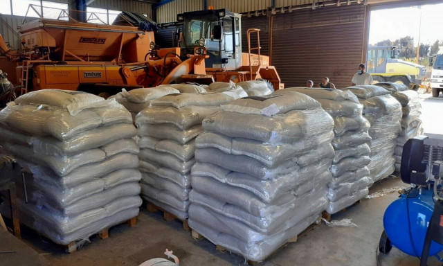 Εμπορικός πόλεμος ΗΠΑ-ΕΕ: Κίνδυνος για την ευρωπαϊκή βιομηχανία ζωοτροφών οι δασμοί