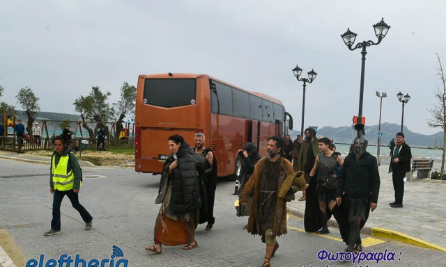 Εντυπωσιακά στιγμιότυπα από τα γυρίσματα της «Οδύσσειας» στη Μεθώνη