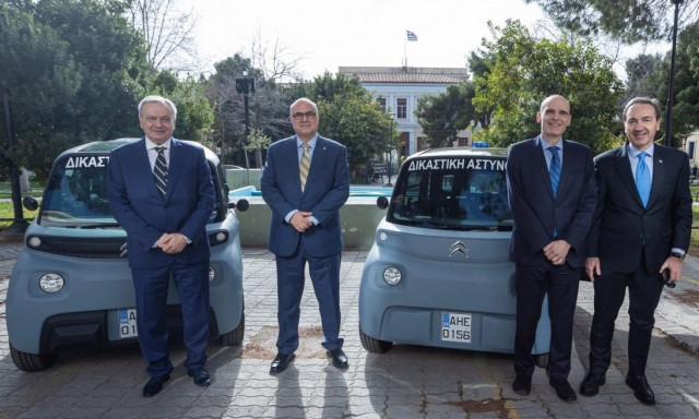 Δωρεά δύο οχημάτων στην Δικαστική Αστυνομία