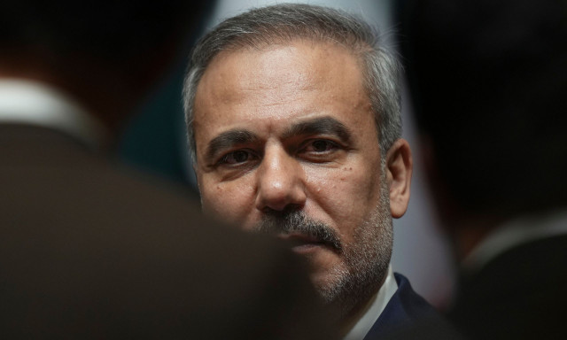 Συρία: Αιφνιδιαστική επίσκεψη Τούρκων υπουργών - Θα συναντηθούν με τον τζιχαντιστή Αλ-Σαράα