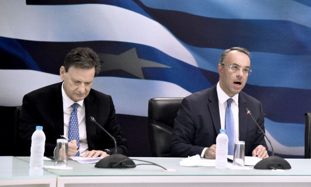 Ανασχηματισμός 2025: Οι τέσσερις υπουργοί που έμειναν εκτός της νέας κυβέρνησης Μητσοτάκη