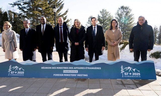 Ενωμένη η G7 απειλεί με κυρώσεις τη Ρωσία εάν δεν αποδεχθεί την εκεχειρία