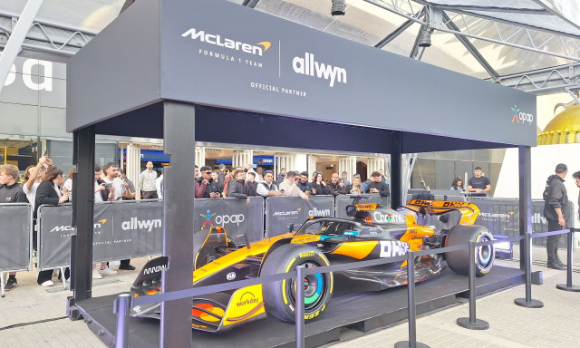 Η καρδιά της Formula 1 χτυπάει την Κυριακή στην πλατεία Συντάγματος – To αγωνιστικό της McLaren