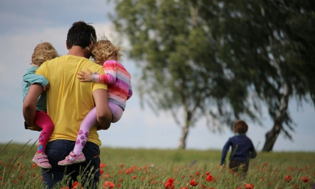 Επίδομα παιδιού Α21: Μέχρι το απόγευμα της Παρασκευής η προθεσμία για νέες αιτήσεις