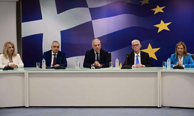 Θεοδωρικάκος: Εργαζόμαστε μεθοδικά για ένα νέο παραγωγικό μοντέλο στη χώρα