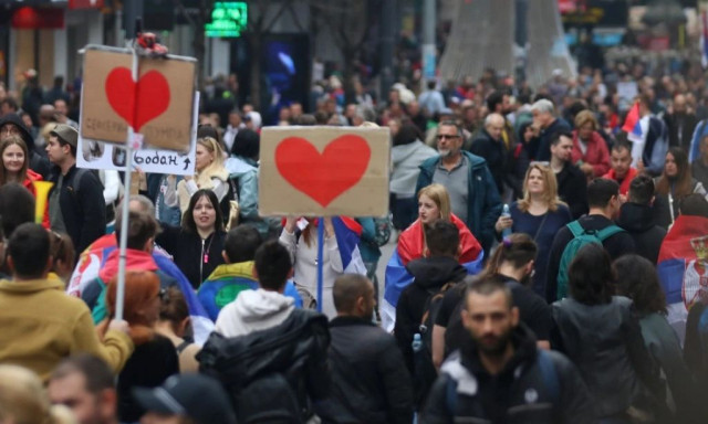 Κοσμοσυρροή στο Βελιγράδι για τα «Τέμπη της Σερβίας» - Μεγάλη κινητοποίηση πολιτών