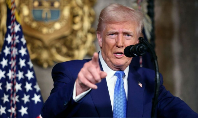 Σφυροκόπημα ΗΠΑ στους Χούθι: Ο Ντόναλντ Τραμπ εξαπέλυσε «αποφασιστική» στρατιωτική δράση