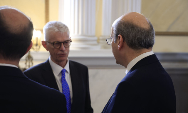 Παραίτηση Δοξιάδη: Πολιτική τοξικότητα σπέρνει… αγκάθια στο κυβερνητικό έργο