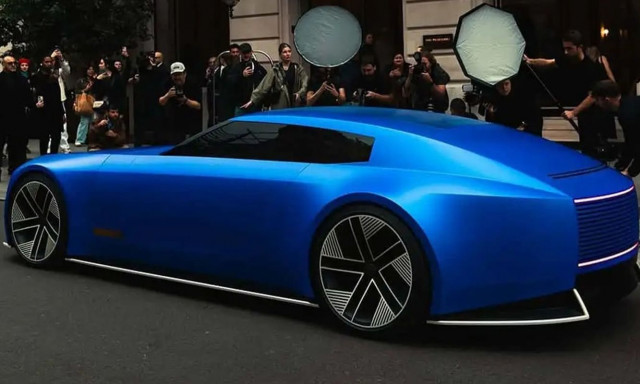 Η νέα Jaguar Type 00 μοιάζει από άλλο πλανήτη (Video)