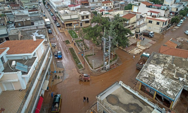 Πλημμύρες στη Μάνδρα: Νέα δίκη ζητά ο Άρειος Πάγος - Κάλεσμα από τους συγγενείς των θυμάτων