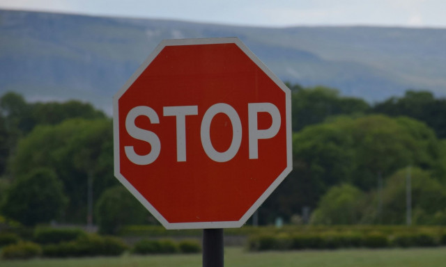 Σοβαρό τροχαίο στη Θεσσαλονίκη - Ηλικιωμένος παρέσυρε με το IX του ανήλικη